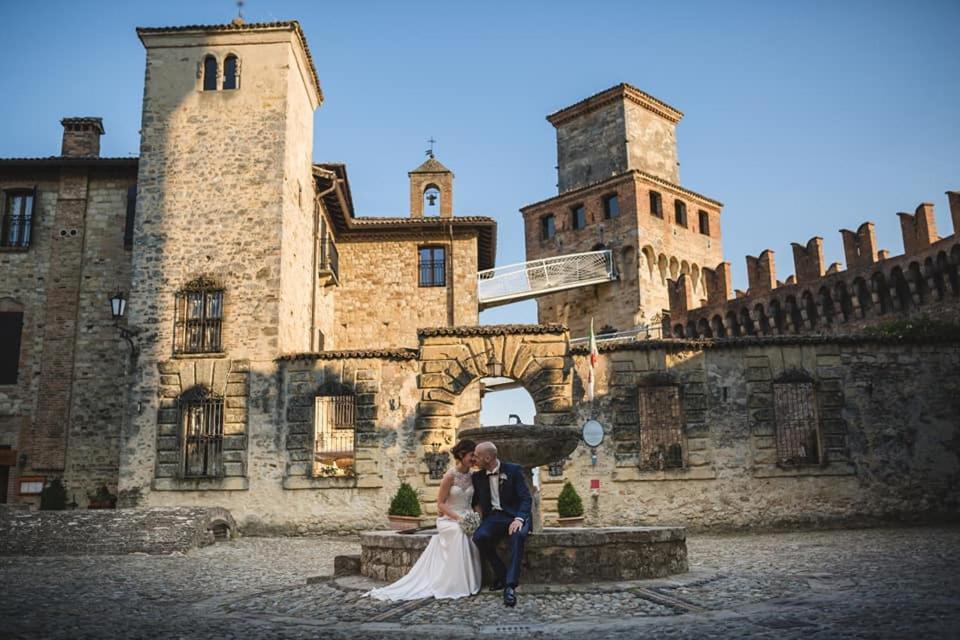 Hotel Castello Di Vigoleno Ngoại thất bức ảnh