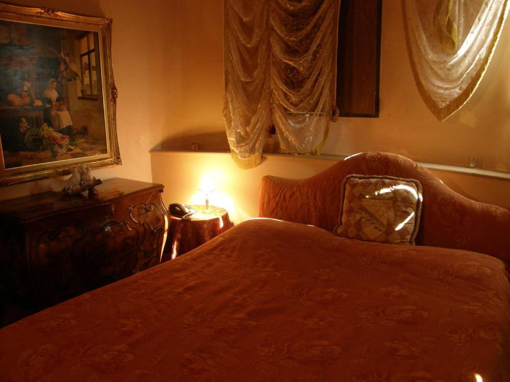 Hotel Castello Di Vigoleno Phòng bức ảnh