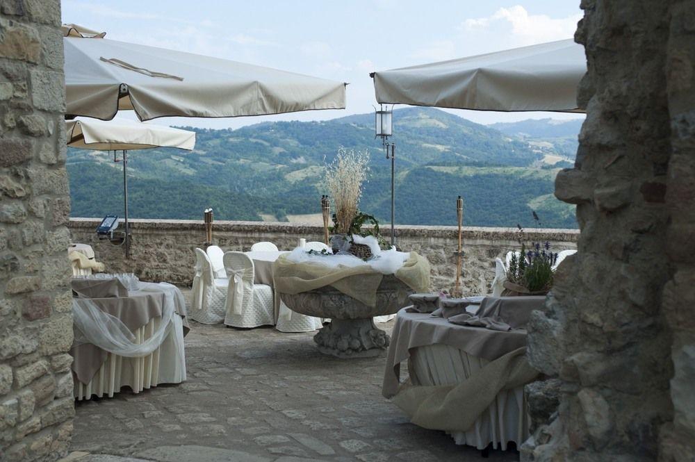 Hotel Castello Di Vigoleno Ngoại thất bức ảnh