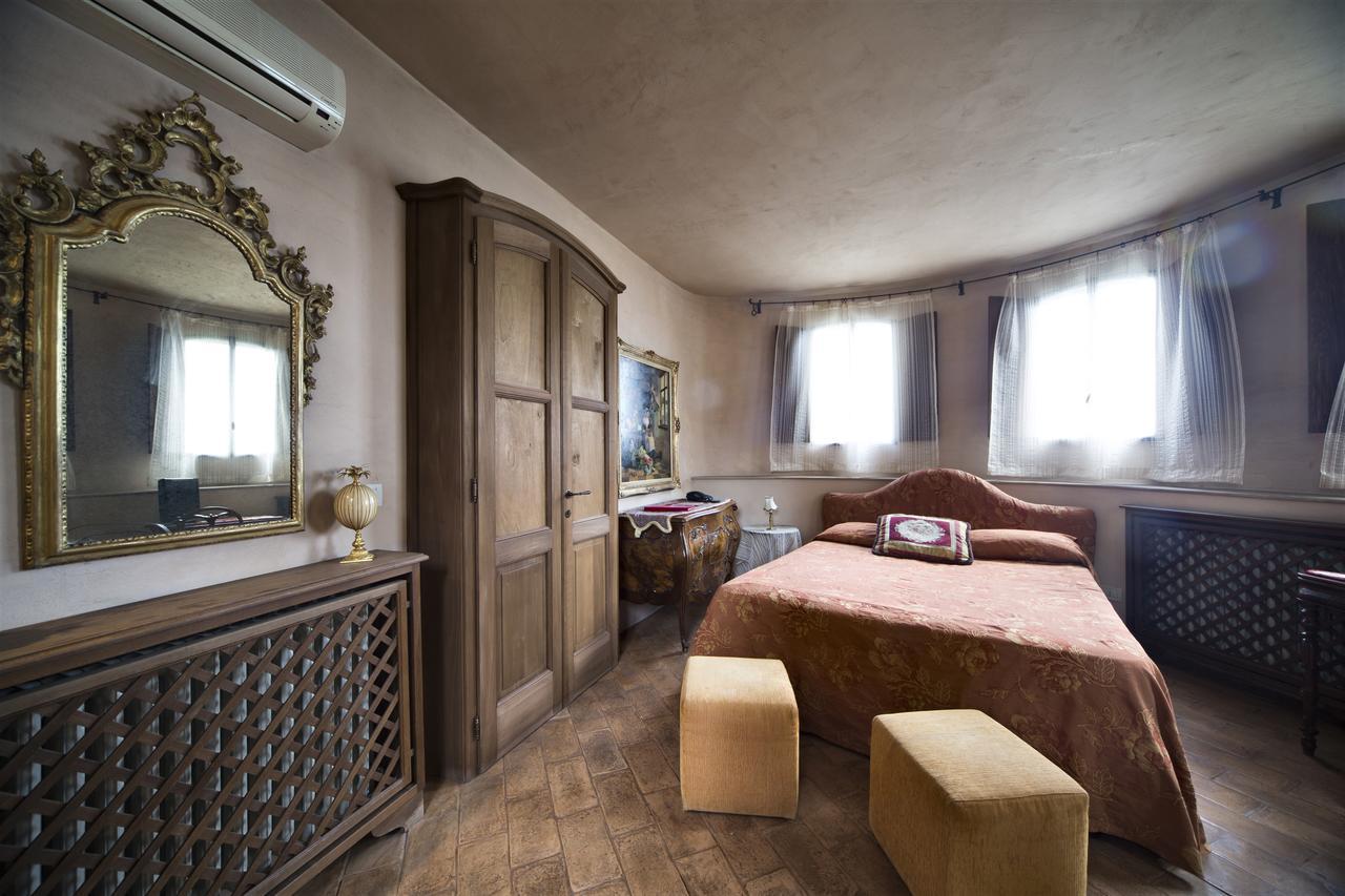 Hotel Castello Di Vigoleno Ngoại thất bức ảnh