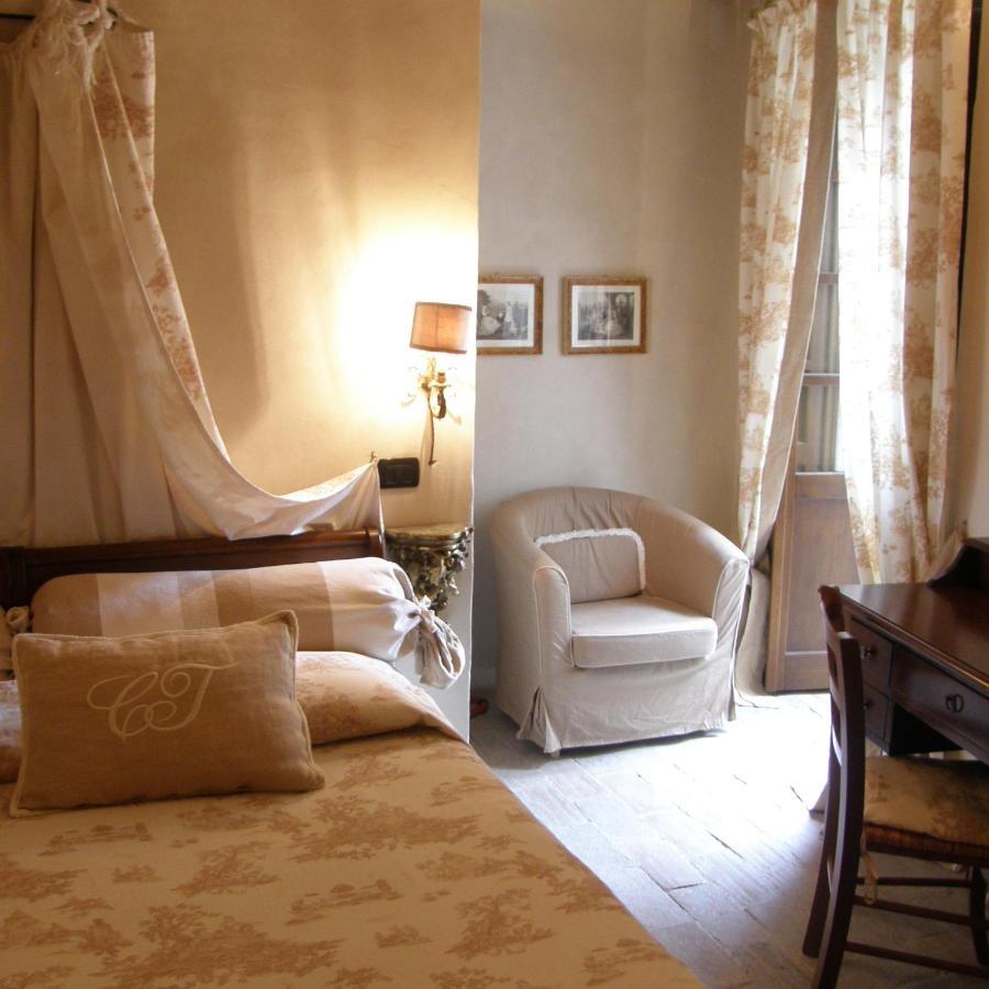 Hotel Castello Di Vigoleno Ngoại thất bức ảnh